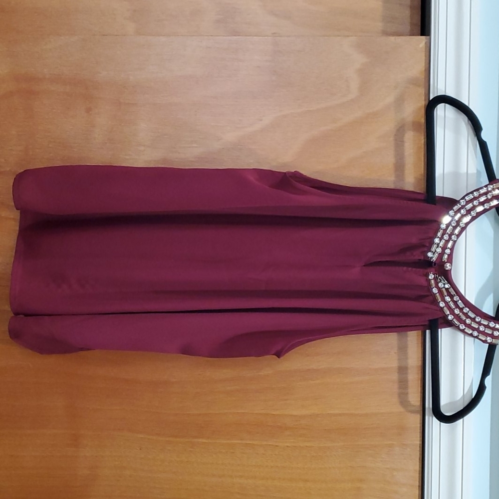 Top - Picture 2 of 2